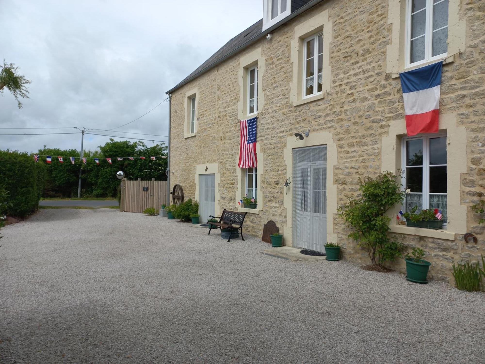 Ivy House Utah Beach Sainte-Marie-du-Mont  Εξωτερικό φωτογραφία